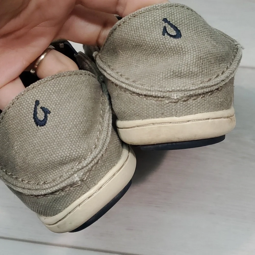 Olukai Kids Boys Nohea Lole Boys Textile Loafer Slip on shoes sz B1
